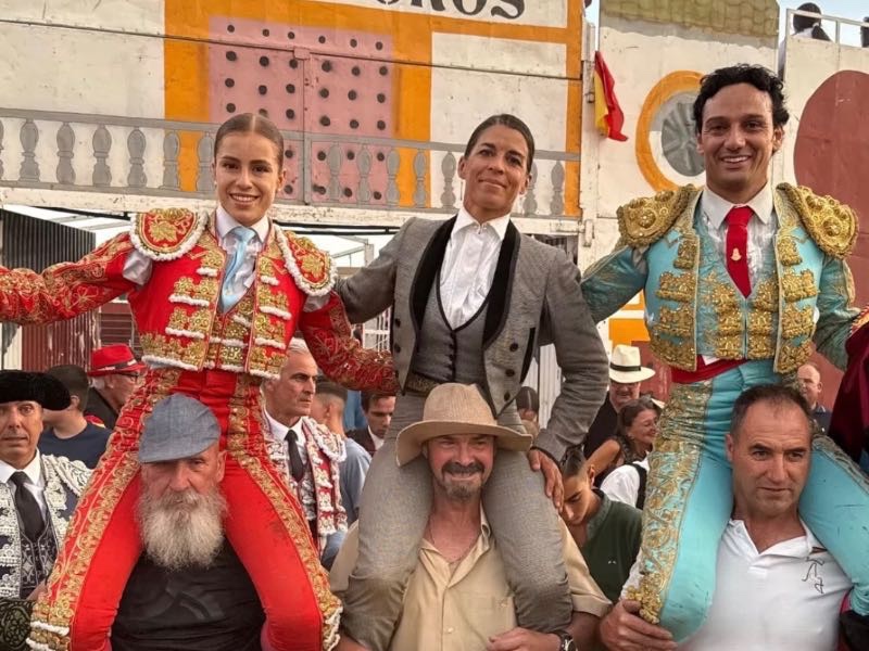 Lea Vicens y Oliva Soto salen a hombros en Guadix, con Olga Casado también triunfadora
