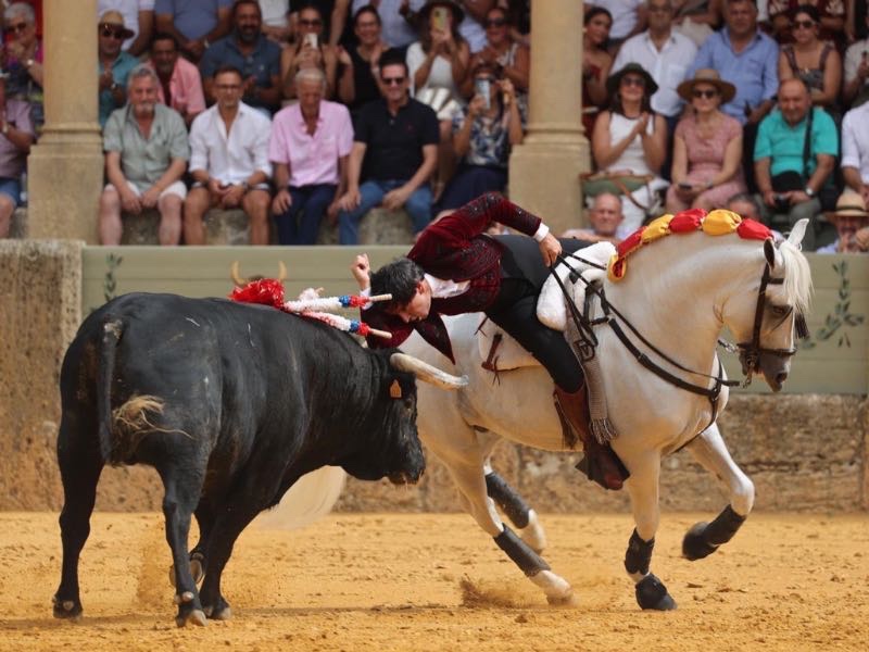 Diego Ventura y Sebastián Fernández cortan dos orejas en la matinal de Ronda