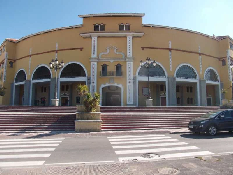 La Montera de Los Barrios anuncia una corrida de toros extraordinaria en homenaje a Nuestra Señora del Rosario