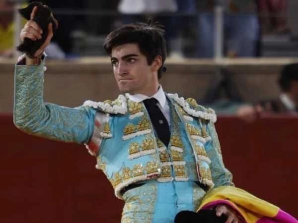 Cuadri cierra el Alfarero de Oro con una oreja para Jesús de la Calzada