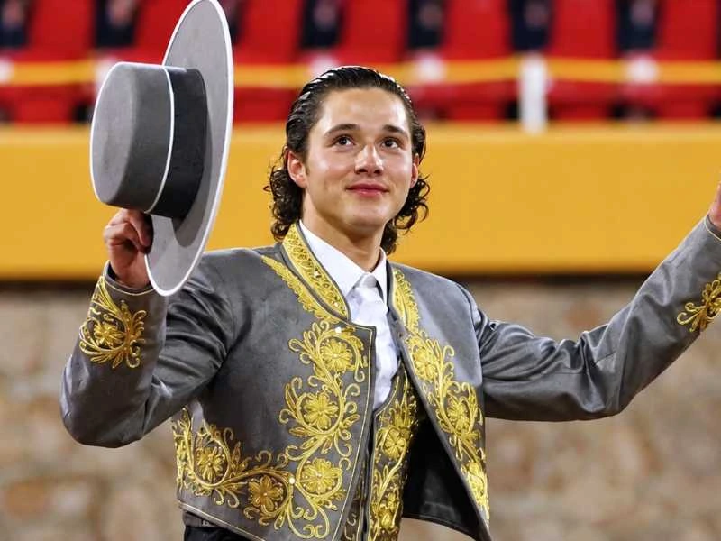 Tarik Othón para su temporada en México y se instala en Andalucía: compra ‘La Heroica’, la finca de Sebastián Castella en Paterna del Campo
